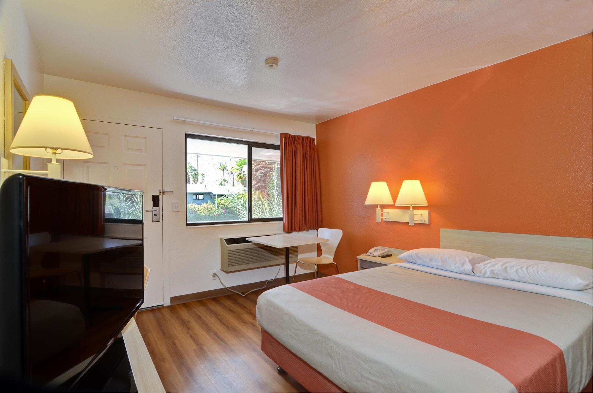 Motel 6-Palm Springs, Ca - East - Palm Canyon מראה חיצוני תמונה