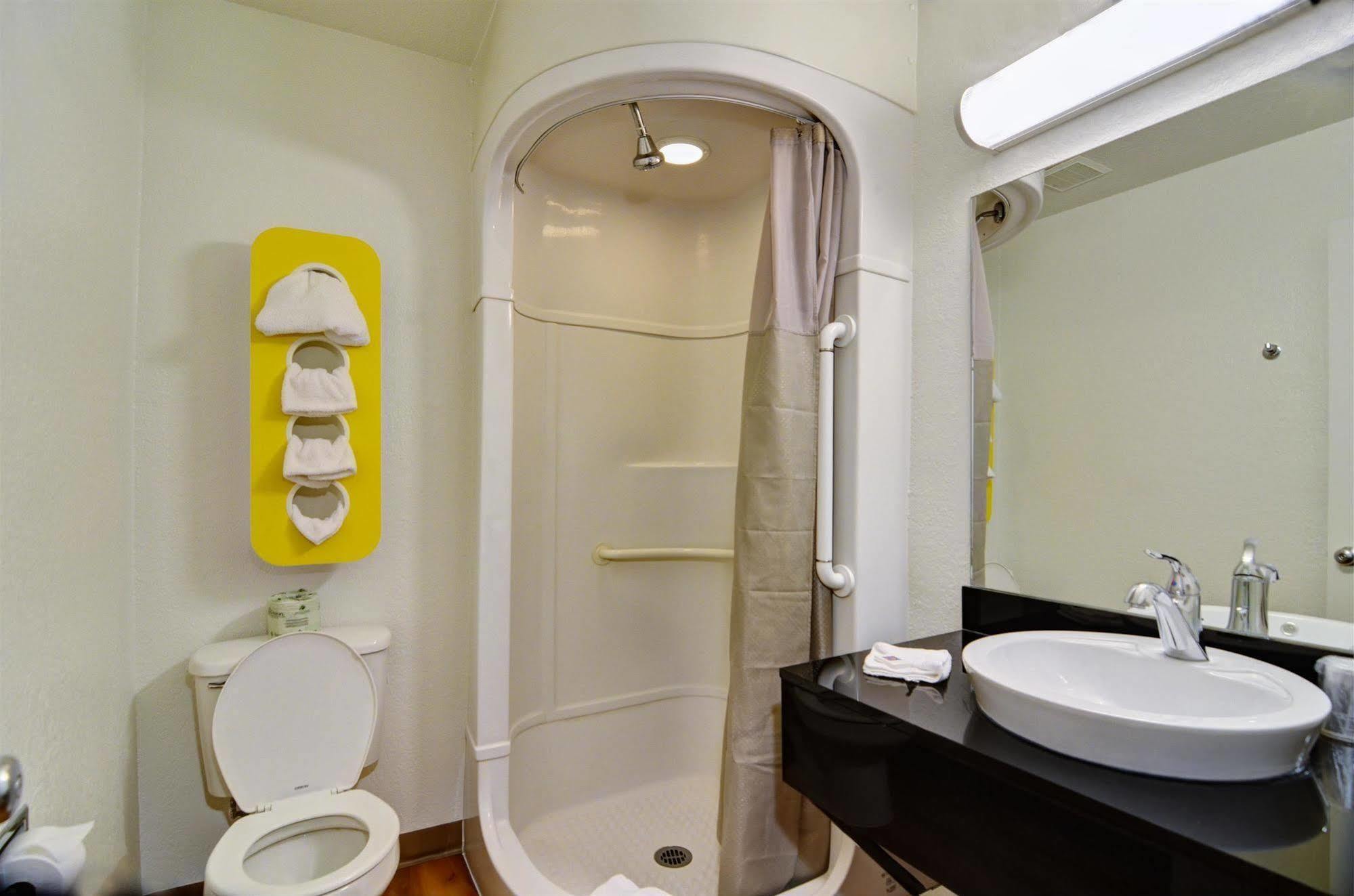Motel 6-Palm Springs, Ca - East - Palm Canyon מראה חיצוני תמונה