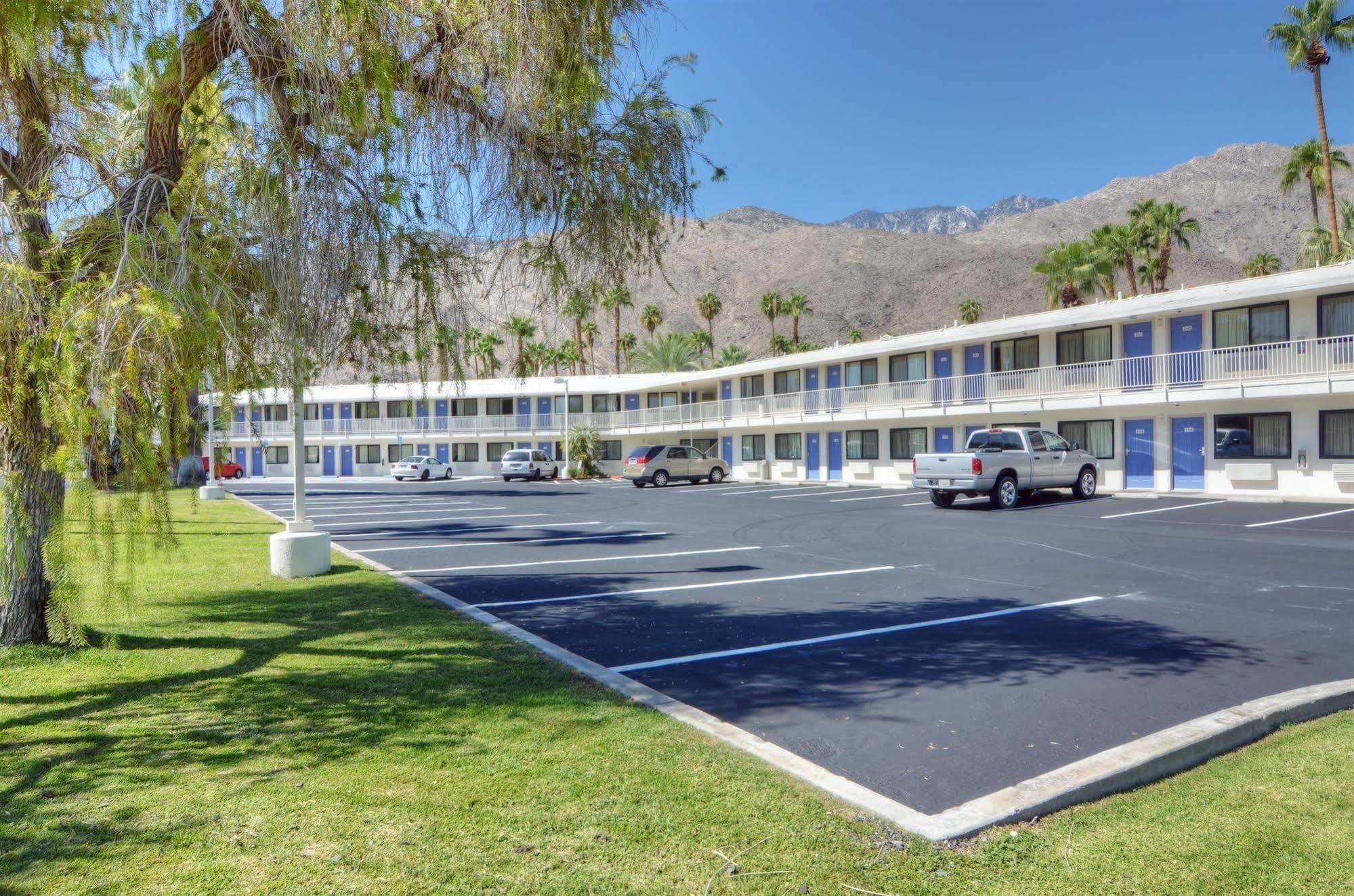 Motel 6-Palm Springs, Ca - East - Palm Canyon מראה חיצוני תמונה