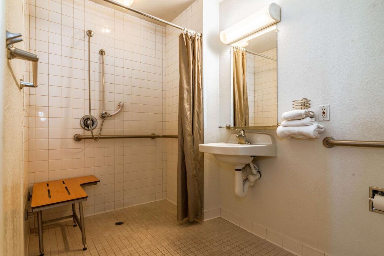 Motel 6-Palm Springs, Ca - East - Palm Canyon מראה חיצוני תמונה